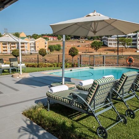City Lodge Hotel Eastgate Йоханесбург Екстериор снимка