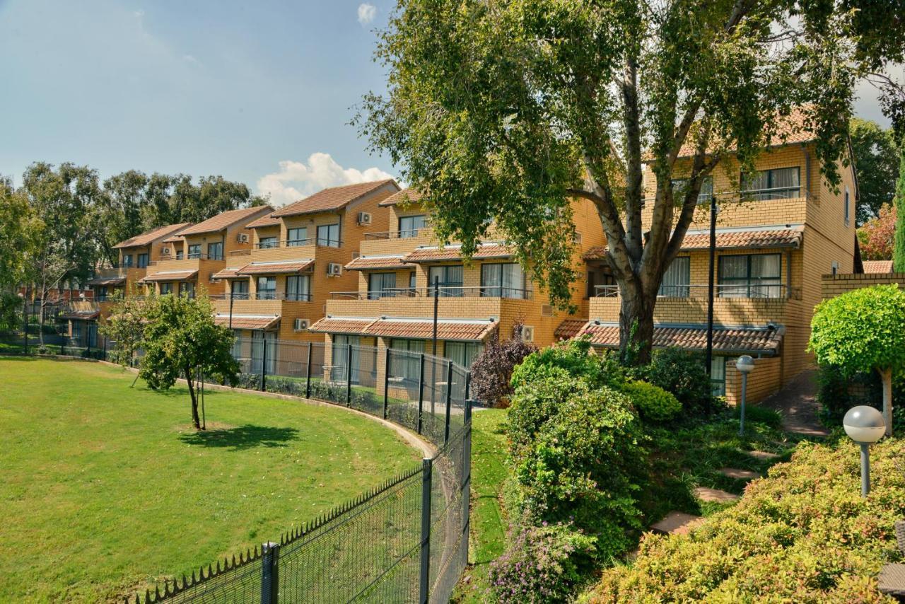 City Lodge Hotel Eastgate Йоханесбург Екстериор снимка