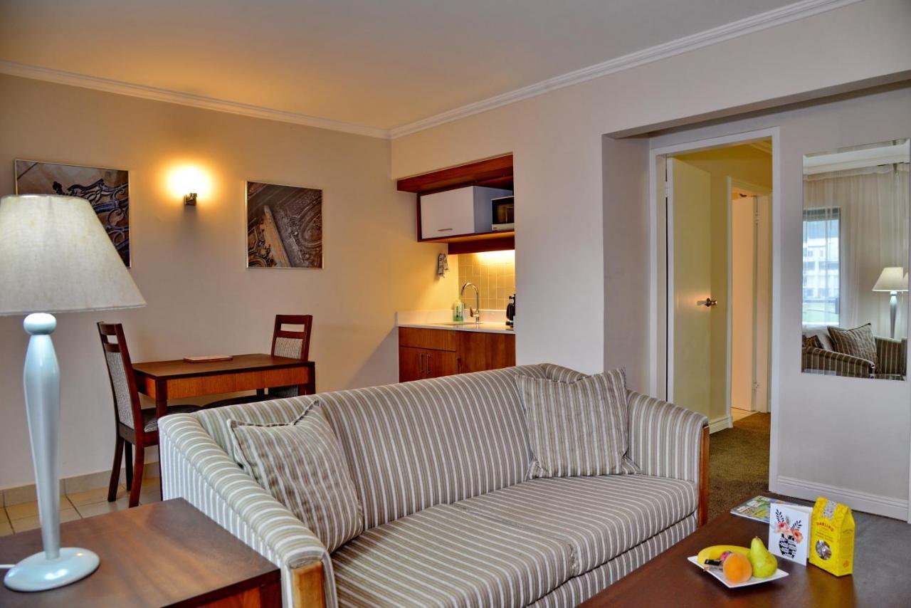 City Lodge Hotel Eastgate Йоханесбург Екстериор снимка